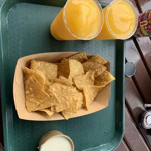food, nachos