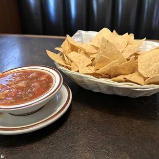 Salsa &amp; Chips