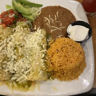 Verde chicken enchilada