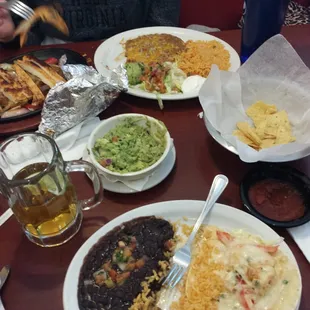 Shrimp taco and fajitas