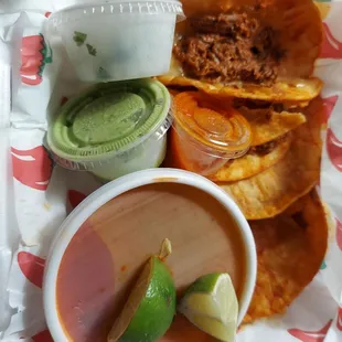 Taco birria
