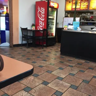 the interior of a fast food restaurant