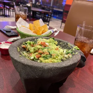 Fresh made guacamole.... Very good, and full of citrus flavor with a VERY mild bite from the jalapeño. Very good appetizer