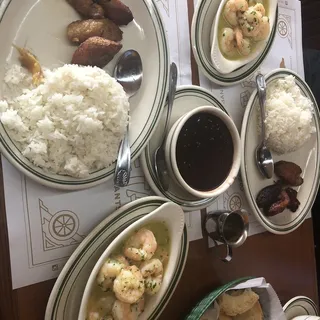 Camarones al Ajillo