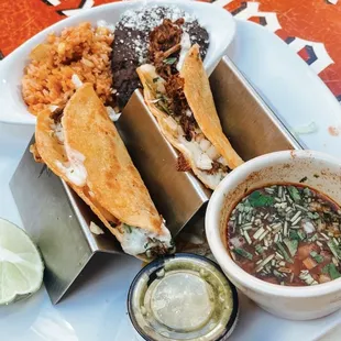 Dos Quesabirria Tacos Dinner
