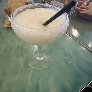 Frozen lime margarita