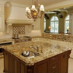 Compra tus gabinetes al 50% y te regalamos tu granito , zinc y refrigerador