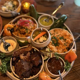 Michoacán plater family style