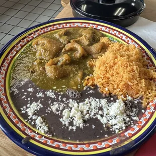 Chicharrones En Salsa Verde