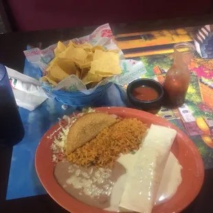 a plate of mexican food
