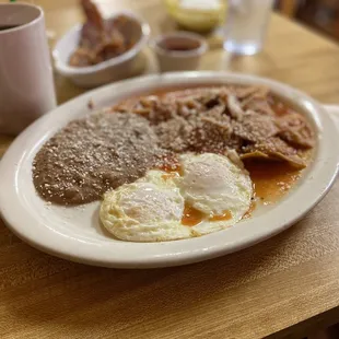 Red chilaquiles yummmmmmmmyyyyy !!!!!!