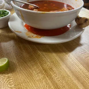 The grease on the menudo smelly we order 2 coffees the bring the coffee whit lipstick on the rim send it back on they forgot to change it