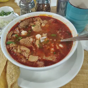 Menudo on point .