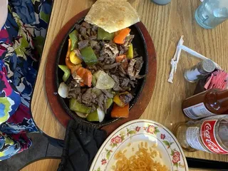 Mejia's Taquiera y Mariscos
