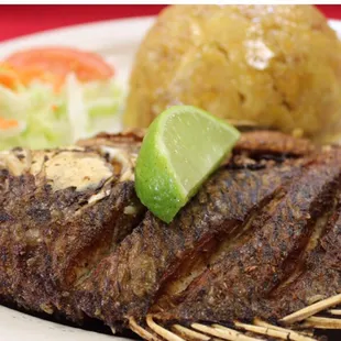 Mofongo Mojarra Frita.