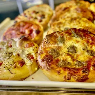 We got the sausage &amp; the artichoke focaccia this time! News at 11. OuiOui.