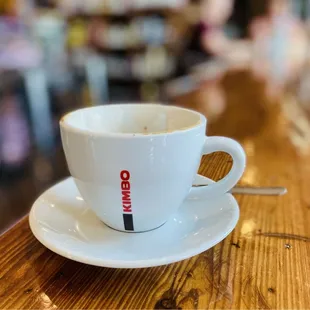 Excellent single or double Cappuccinos. Single is perfect for moi. OuiOui.