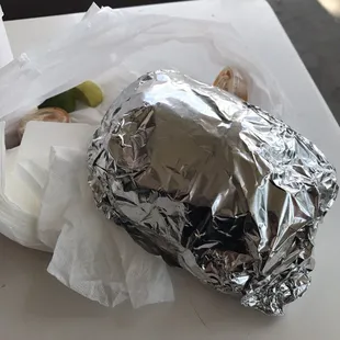 Carnitas torta is huuge