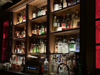 The Aladdin Sane Whiskey Lounge