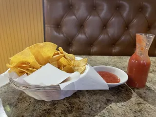 Los Magueyes Mexican Grill