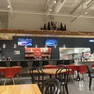 Bar and ordering station