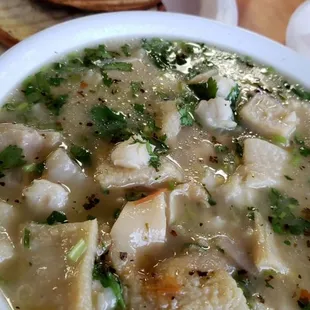 White menudo with toasted pan.