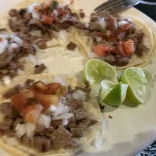 7/17/2023:  La Cascada's egregiously BLAND street tacos--NO CHEESE, NO SALSA, NO FLAVOR~WTH!!!!