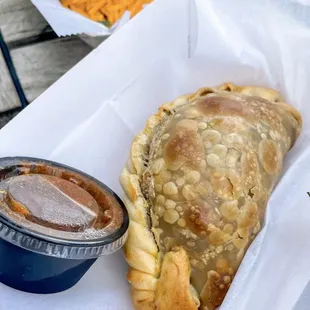 Carne Empanada |Instagram @restaurant_aholic
