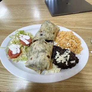 Burrito de Asada Dinner Plate
