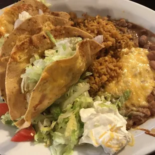 Chicken tacos with corn tortillas.