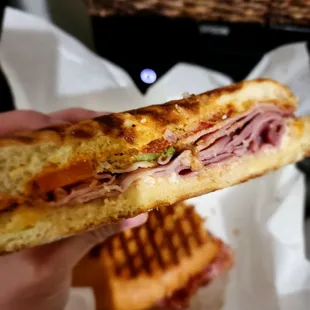 Tesorito : smoked pork leg (if prosciutto and American ham had a baby? Very interesting)