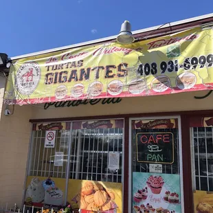 La Casita Chilanga is inside