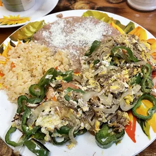 Machaca con huevos.