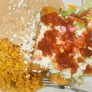 Flautas de pollo. Chicken flautas