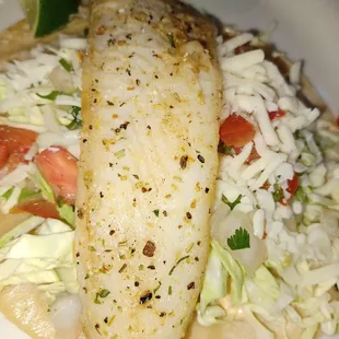 Grilled fish taco