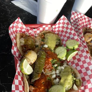 Tacos de tripa y de suadero