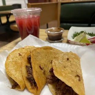Birria de res tacos dorados
