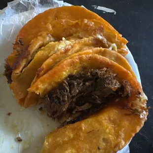 Horrible birra tacos. Over priced falling apart. Not made correctly