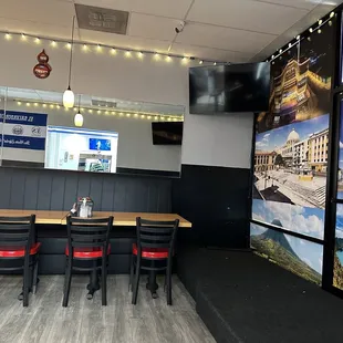 sushi and sashimi, interior