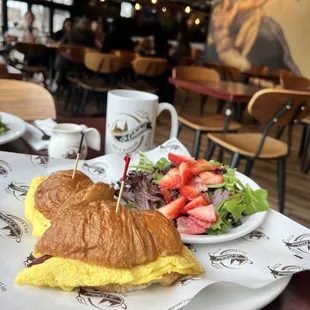 avocado croissant