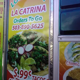 There's the special!  I'm guessing the food truck is known as a "lonchera," which sounds like Spanglish to me.