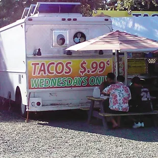 Check out the lot and the set up.  This looks country bumpkin to me, yet it's visible from S.E. 82nd Ave.