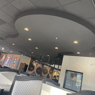 Decor and atmosphere