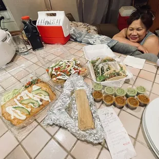 The spread was delicious! Carnitas is the way to go!