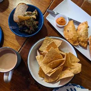 Empanada trio, guacamole