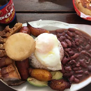 Bandeja paisa to die for!!!