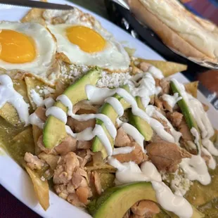 Chilaquil verdes con Pollo