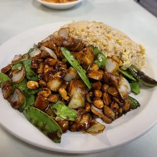 Kung Pao Chicken lunch, add snow peas. Needs a little sweetness.