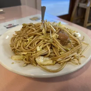 Beef soft noodle chow mein