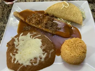 Hidalgo Bar and Grill